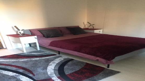 Soft Spacious Central - Two floor Living with a view