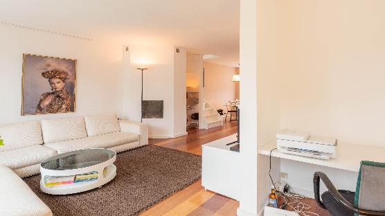 Luxurious apartment in famous Pijp area